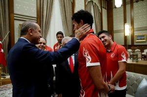 أردوغان يستقبل الرياضيين الأتراك أصحاب الميداليات في أولمبياد ريو 4