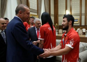 أردوغان يستقبل الرياضيين الأتراك أصحاب الميداليات في أولمبياد ريو 12