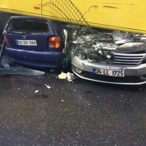 بالصور.. 10 جرحى في حادث مروع باسطنبول 10 بالصور.. 10 جرحى في حادث مروع باسطنبول 9