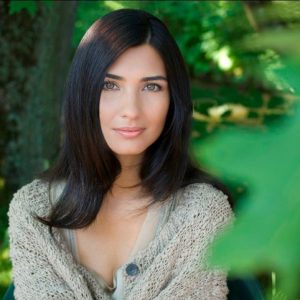 لميس تعود لجمهورها بثلاثة مسلسلات وفيلم سينمائي