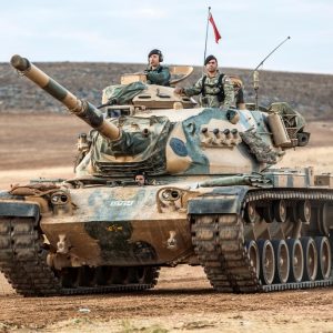 اشتداد المعارك مع داعش والجيش التركي يدمر 80 هدفاً للتنظيم