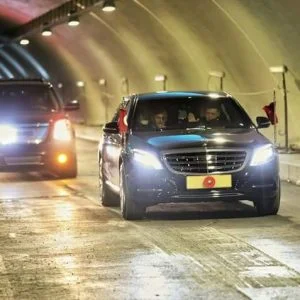 أردوغان يقوم باول تجربة للعبور من نفق أوراسيا