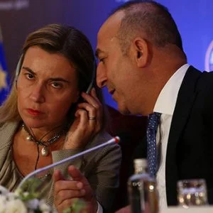 جاويش أوغلو وموغريني يبحثان الاجتماعات القادمة بشأن سوريا