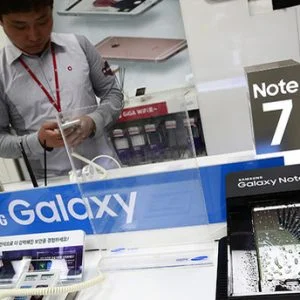 “سامسونغ” توقف مبيعات أجهزة “غالاكسي نوت 7” رسمياً