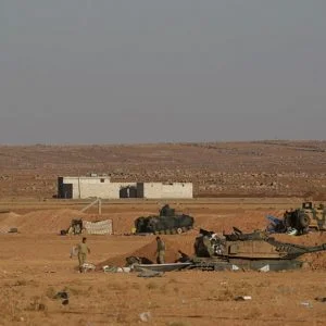 إندبندنت: تدخل تركي بري ربما يغير الحرب بسوريا جذريا