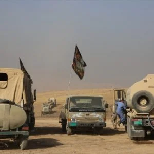 البيشمركة” تمنع قوات عراقية تحمل “رايات شيعية” من العبور إلى شمال الموصل