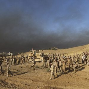 فيديوهات وصور توثق تعذيب مدنيي الموصل على يد جنود عراقيين وميليشيات 12 فيديوهات وصور توثق تعذيب مدنيي الموصل على يد جنود عراقيين وميليشيات 11