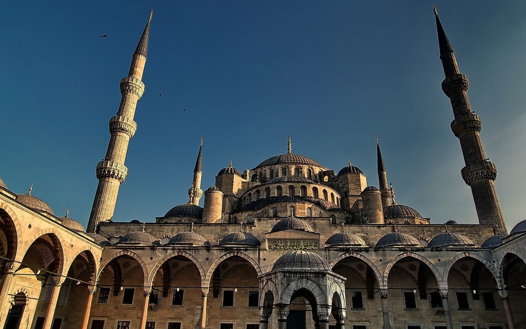 b213d-blue_mosque__courtyard__istanbul