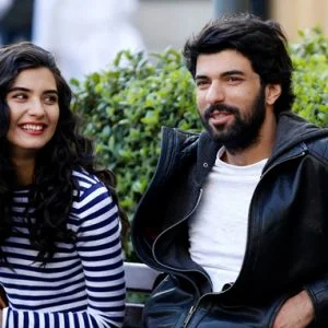 بطل “العشق المشبوه” يحصل على 20 ألف دولار أسبوعيا في مسلسله الجديد