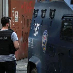 تركيا توقف 21 عراقيا يشتبه بانتمائهم لداعش