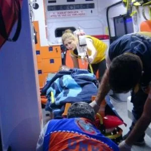 نقل 24 جريحاً من “الجيش السوري الحر” إلى تركيا