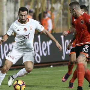 “غلاطة سراي” يعبر “أضنه سبور” بهدف برتغالي في الدوري التركي