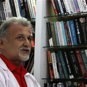 تركيا.. صيدلية ومكتبة في آن واحد 5