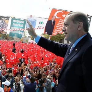 أردوغان يؤكد أن ادعاءات التعذيب في السجون التركية بحق الانقلابيين كاذبة