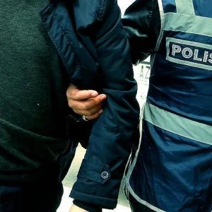 الأمن التركي يوقف 29 للاشتباه بانتمائهم لـ”داعش” و”بي كا كا”