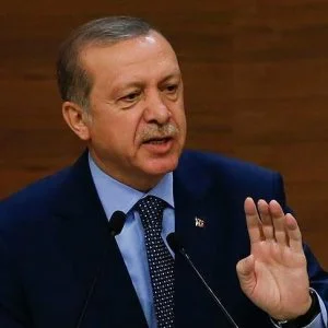 أردوغان للعبادي: أنت لست ندّي والزم حدك