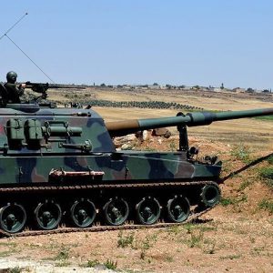 القوات التركية تقصف 10 أهداف لـ”داعش” شمالي سوريا
