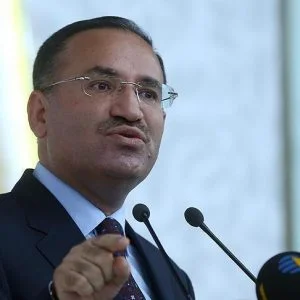 وزير العدل التركي يفتتح في واشنطن معرض “الأناضول” لصور محاولة الانقلاب