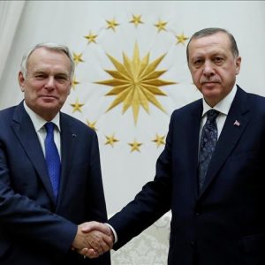 أردوغان ويلدريم يستقبلان وزير الخارجية الفرنسي