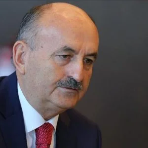 وزير العمل التركي: خبر ” بي بي سي ” عن عمالة أطفال سوريين ينم عن سوء نية