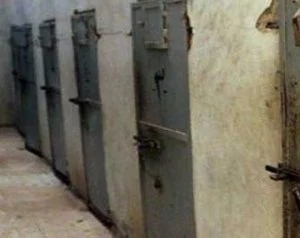 طالبة طب سورية تتفاجأ بجثة شقيقها المعتقل في محاضرة التشريح