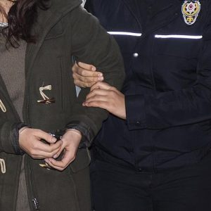 الامن التركي يلقي القبض على ارهابية بمطار اتاتورك