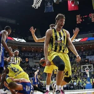 فنربهشته يحقق فوزه الخامس في الدوري الأوروبي للسلة