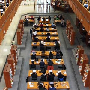مكتبة “إسام” باسطنبول تزخر بــ 63 ألف كتاب باللغة العربية