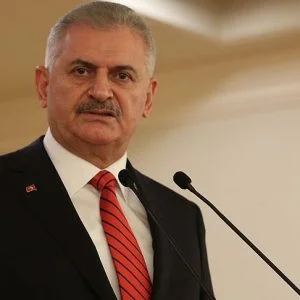 يلدريم يعلن مقتل 7 أشخاص بينهم شرطيان، في هجوم ديار بكر