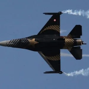 مقتل 9 من “داعش” وتدمير 21 مقرًّا بغارات تركية شمالي سوريا