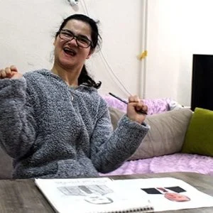 أردوغان يهاتف فتاة معاقة ليشكرها على صورة رسمتها له