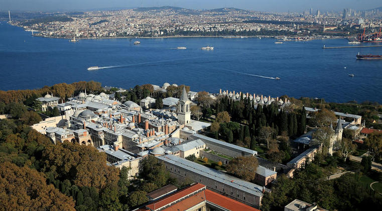 بين قصور السلاطين العثمانيين والجوامع التاريخية والأسواق القديمة.. تعرف على أجمل المواقع في اسطنبول 6 بين قصور السلاطين العثمانيين والجوامع التاريخية والأسواق القديمة.. تعرف على أجمل المواقع في اسطنبول 5