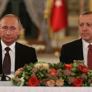 أردوغان يهاتف بوتين بشأن الهجوم على السفير الروسي