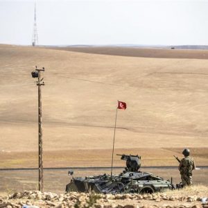 وزير الدفاع التركي: 3 من جنودنا بيد “داعش” الإرهابي