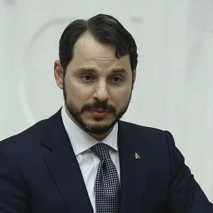 تركيا تبدأ استيراد الغاز الروسي بالليرة