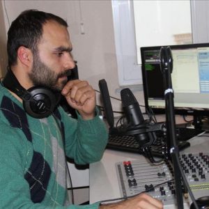 إذاعيون أتراك يطلقون برنامجًا مشتركًا لتسليط الضوء على مأساة حلب