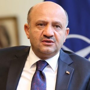 وزير الدفاع التركي: لم يقع أي خرق يقوض وقف إطلاق النار بسوريا