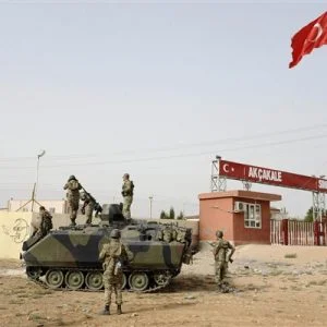 بحوزته اسلحة و متفجرات.. اعتقال انتحاري اثناء محاولته الدخول لتركيا