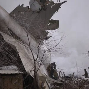 ارتفاع عدد ضحايا تحطم الطائرة التركية إلى 37 شخصاً