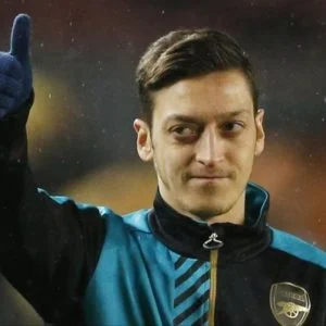 مسعود أوزيل أفضل لاعب في ألمانيا للمرة الثانية على التوالي