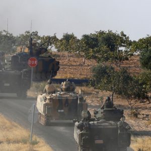 الجيش التركي يدمر مخابئ ومواقع دفاعية وأسلحة لتنظيم داعش الارهابي