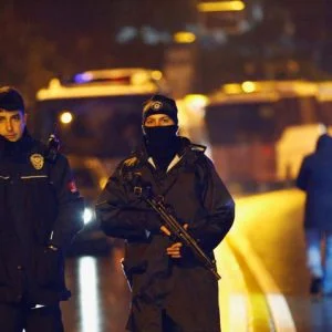 البحث عن منفِّذ اعتداء الملهى الليلي مازال مستمراً