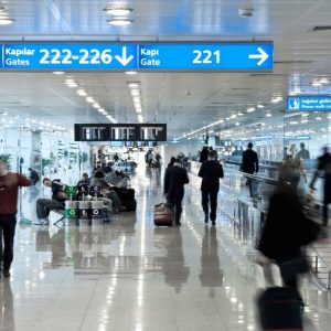 تطبيقاً لقرار ترامب.. مطارات إسطنبول تمنع مواطني 7 دول من السفر لأمريكا