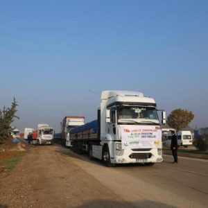 جمعية تركية ترسل 3 شاحنات لأهالي حلب