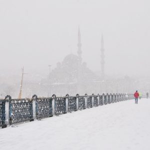 شاهد بالصور العاصفة الثلجية في اسطنبول 7
