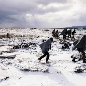 ضبط 73 مهاجرا خلال محاولتهم العبور من تركيا إلى اليونان