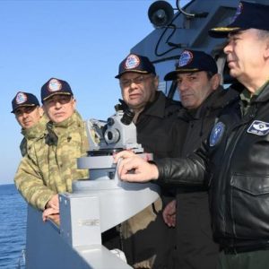 رئيس الأركان وقادة القوات يتفقدون السفن التركية الحربية في إيجه ‎‎