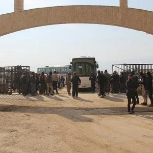 الهلال الأحمر التركي يساعد بإجلاء المدنيين من ” وادي بردى ” بسوريا