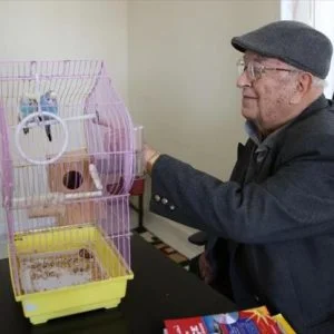 مستشار سابق للحكومة السورية يتذوق مرارة اللجوء في تركيا