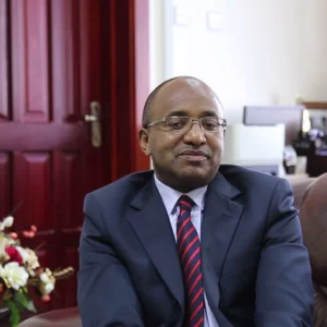 وزير الدفاع التنزاني درس في تركيا و يتطلع الى زيارة الرئيس اردوغان بفارغ الصبر